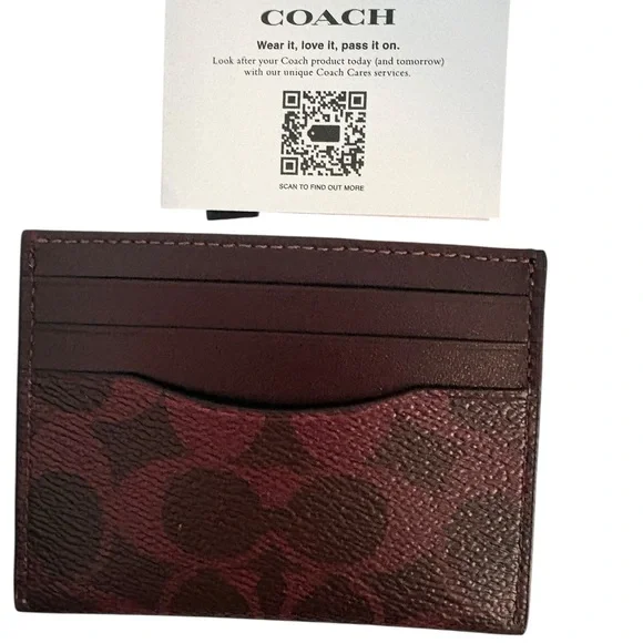 Coach Black currant slim ID CC Card Holder NWT - Picture 1 of 5